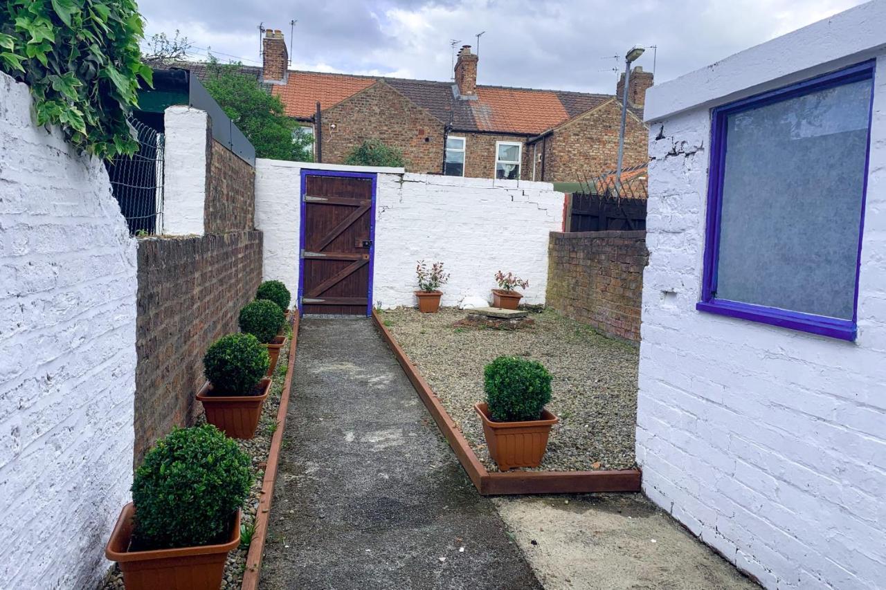 The Groves - Quaint Victorian - Free Parking Holiday home *